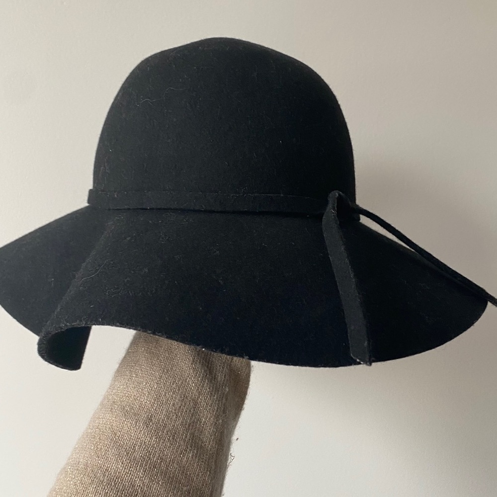 Brooks Brothers wool floppy hat